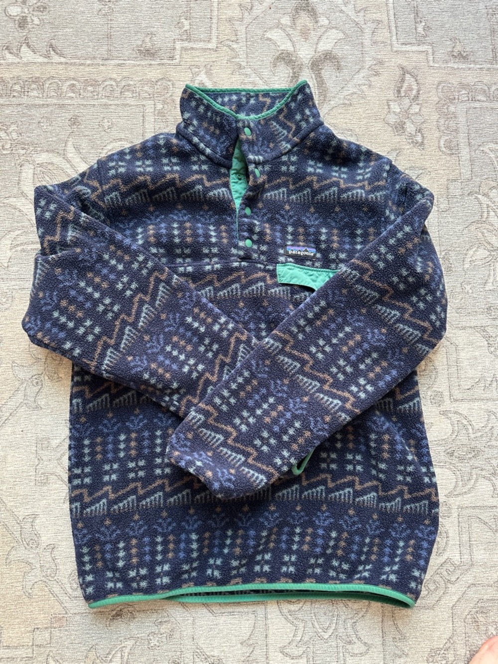Patagonia Synchilla Navy Patterned Fleece Pullover with Teal Accents size S